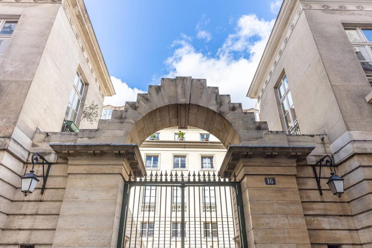 Home In Paris Marais Elegant Flat In Old Parigi Esterno foto